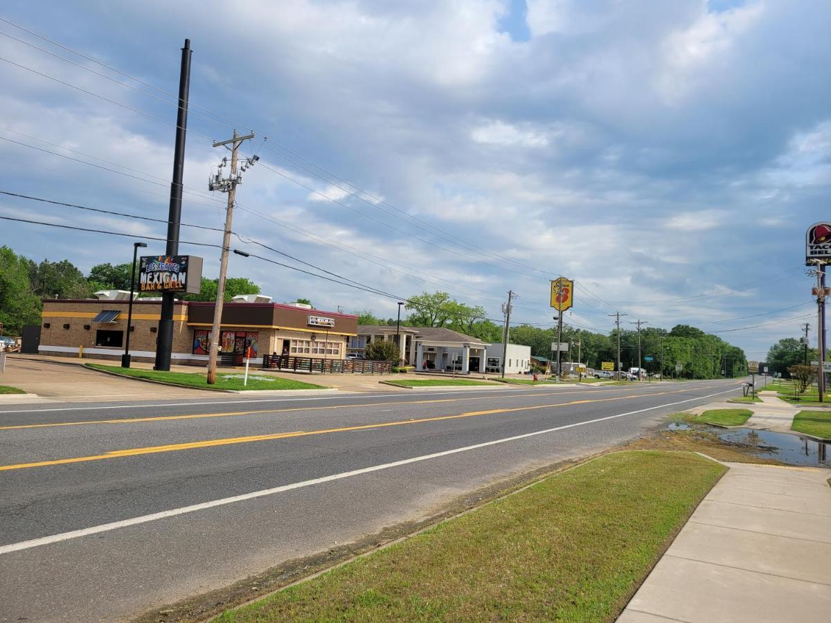Super 8 By Wyndham Arkadelphia Caddo Valley Area Zewnętrze zdjęcie