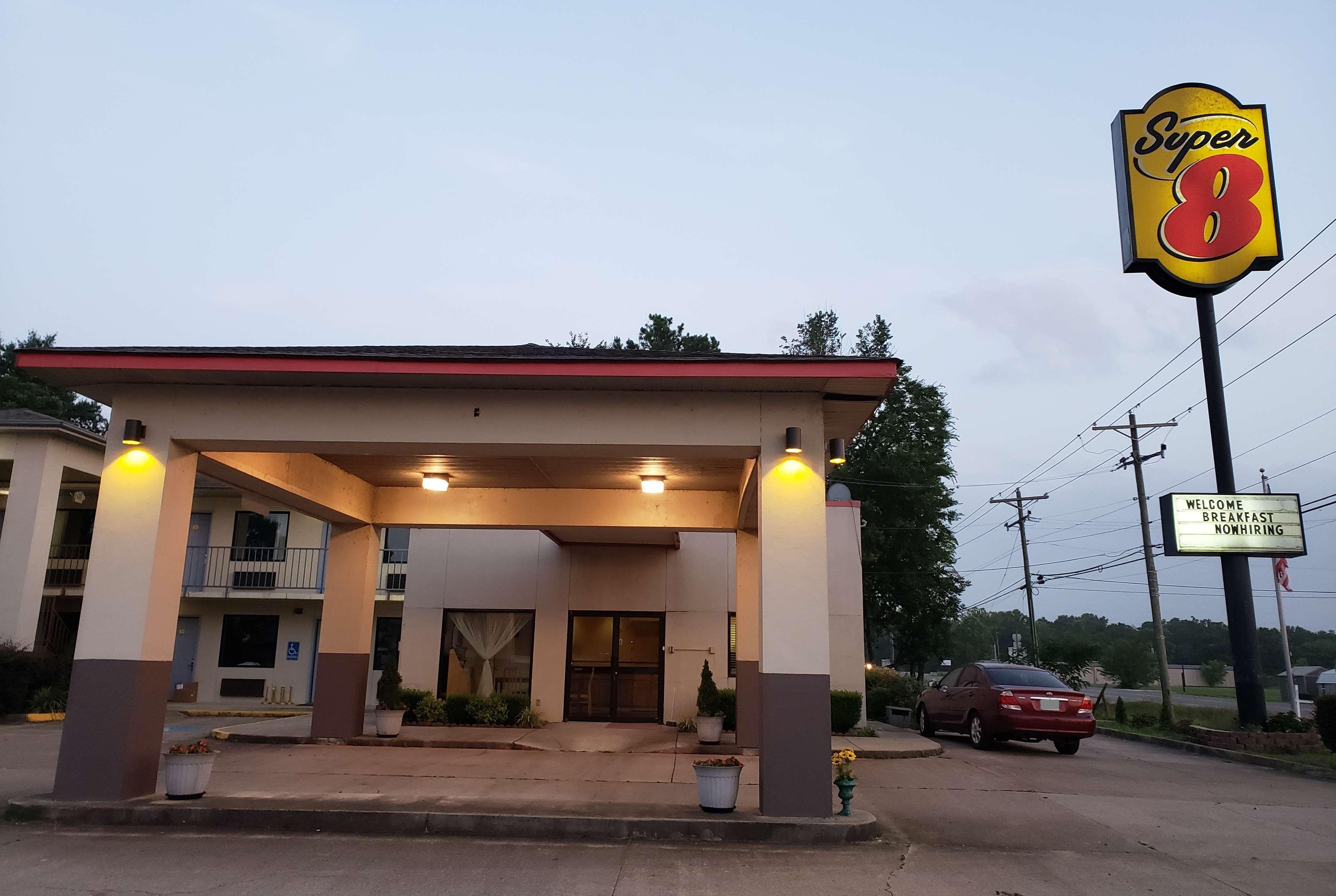Super 8 By Wyndham Arkadelphia Caddo Valley Area Zewnętrze zdjęcie