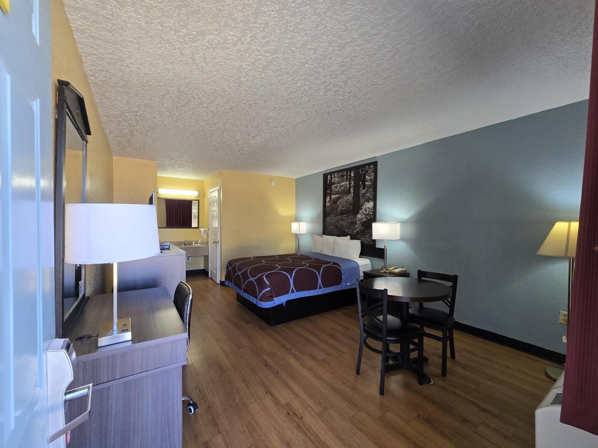 Super 8 By Wyndham Arkadelphia Caddo Valley Area Zewnętrze zdjęcie
