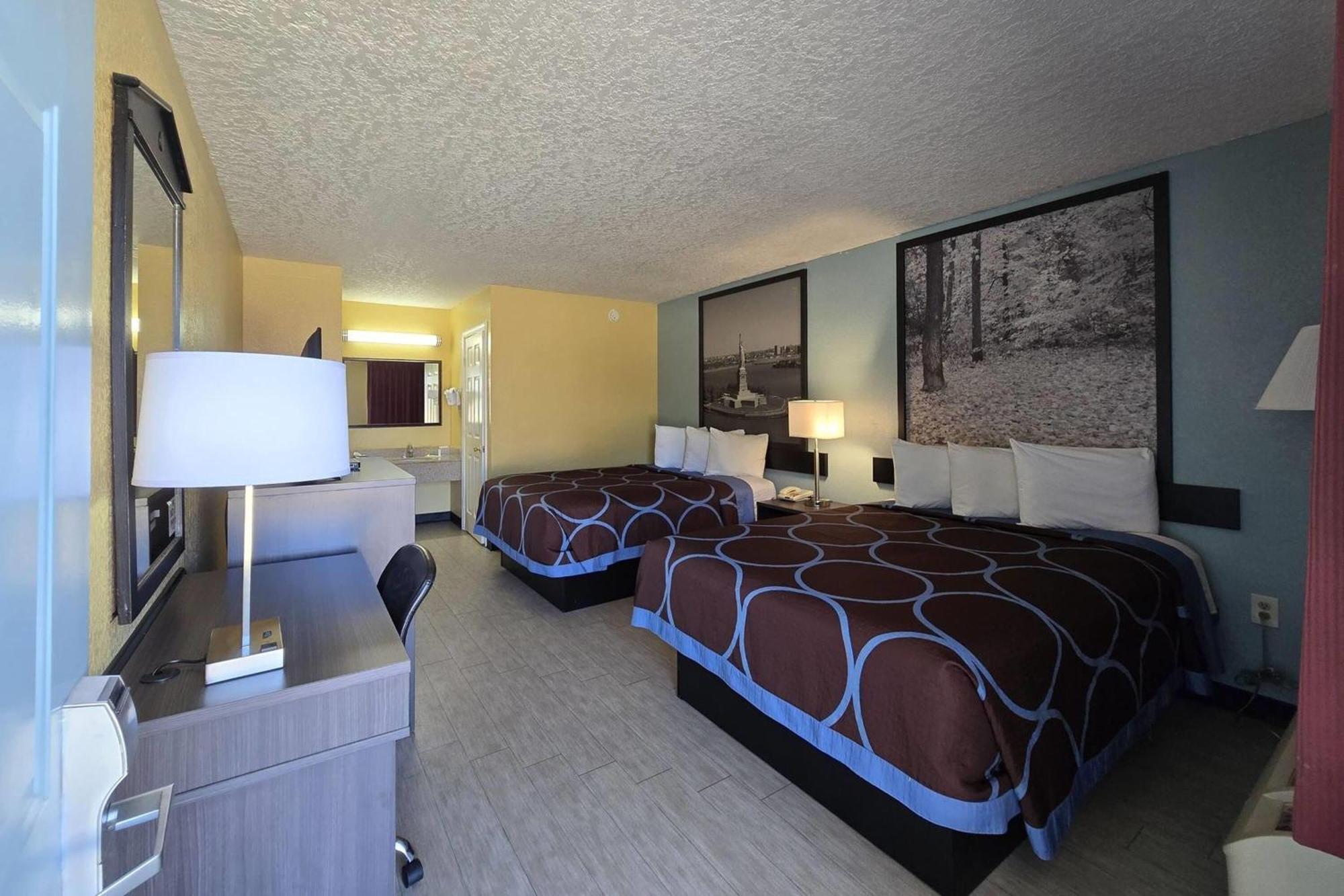 Super 8 By Wyndham Arkadelphia Caddo Valley Area Zewnętrze zdjęcie