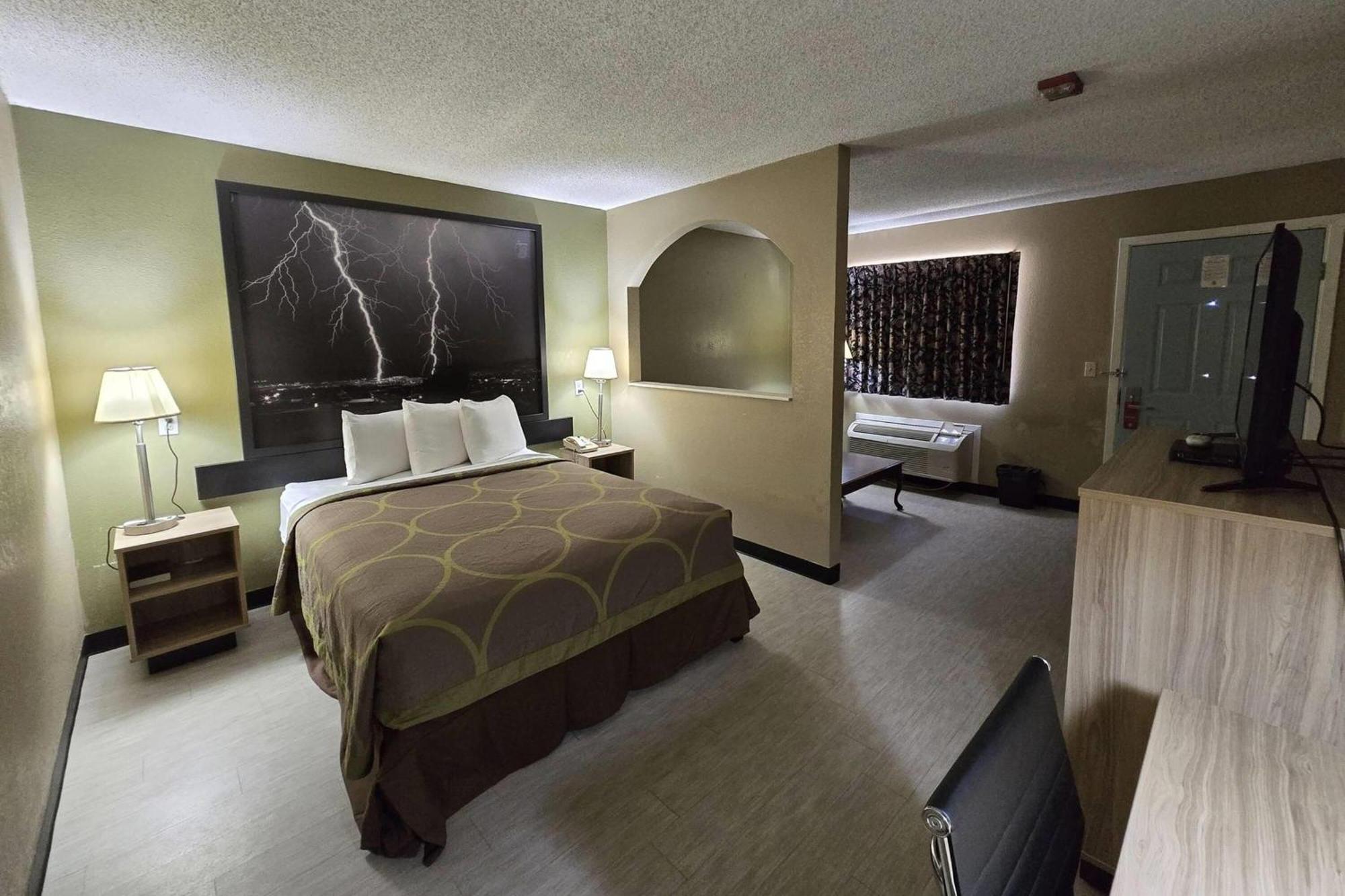 Super 8 By Wyndham Arkadelphia Caddo Valley Area Zewnętrze zdjęcie